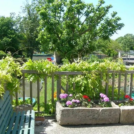 Au Bord De L'eau Avec Canoes, Terrasse Et Jardin A Damvix, Au Coeur Du Marais Poitevin. - Fr-1-426-354 * Damvix