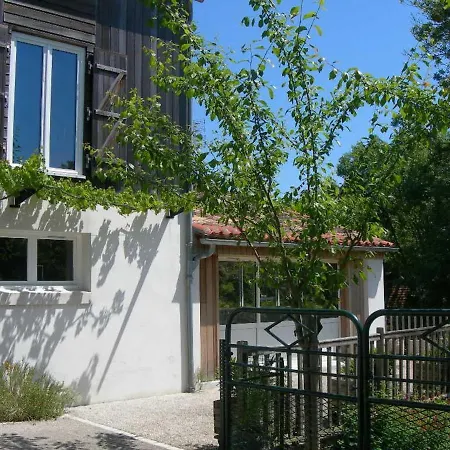 Au Bord De L'eau Avec Canoes, Terrasse Et Jardin A Damvix, Au Coeur Du Marais Poitevin. - Fr-1-426-354 * Damvix