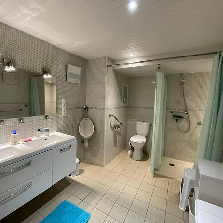 Au Bord De L'eau Avec Canoes, Terrasse Et Jardin A Damvix, Au Coeur Du Marais Poitevin. - Fr-1-426-354 Damvix