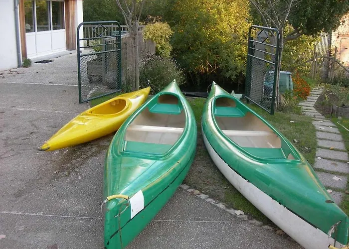 Au Bord De L'eau Avec Canoës, Terrasse Et Jardin à Damvix, Au Cœur Du Marais Poitevin. - Fr-1-426-354 * Damvix